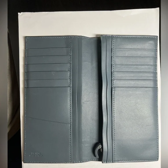 Fendi Wallet - Picture 2 of 6